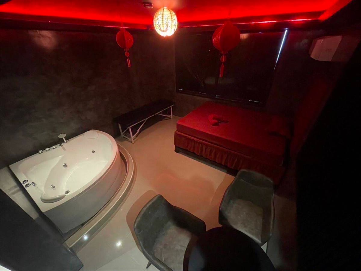 Amor 888 — Happy Ending Massage photo 2 in Bangkok