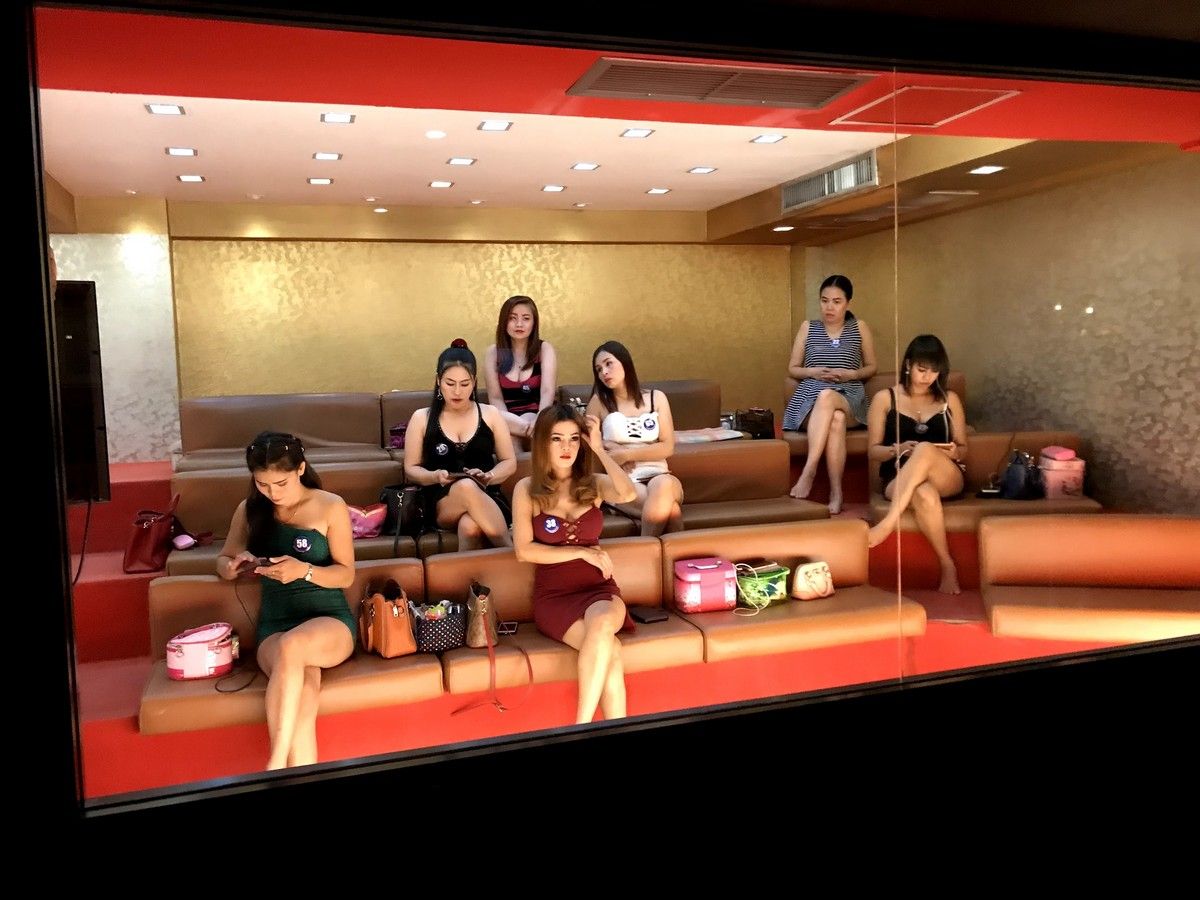 Celeb Shower Massage — Soapy Massage interior photo 2 in Chiang Mai