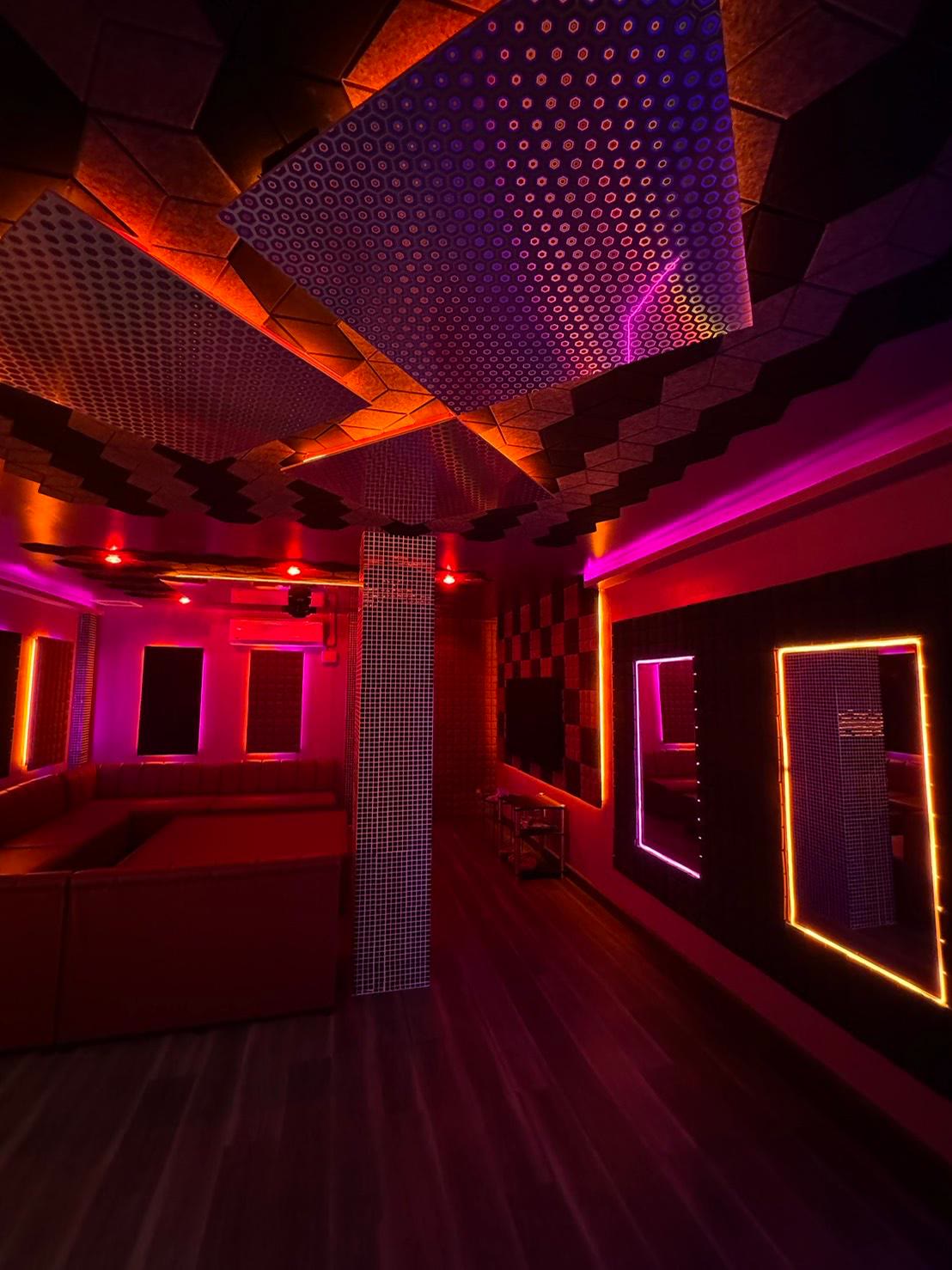 Drake Luxury Lounge — Nuru & Body to Body Massage photo 4 in Bangkok