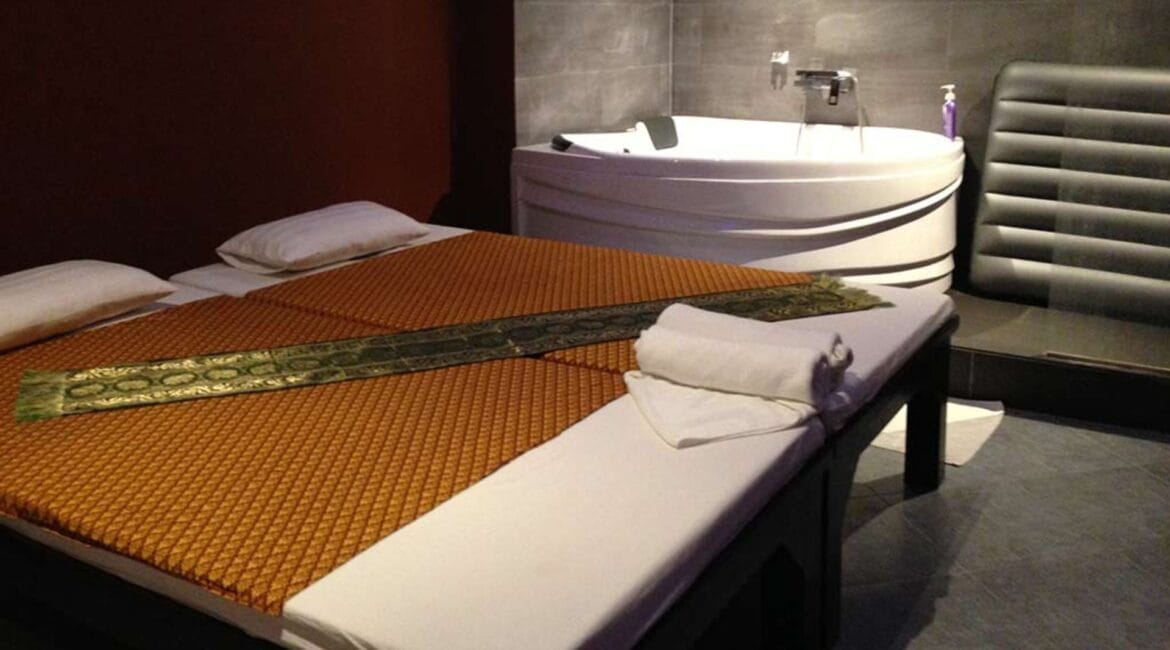 Dream Heaven Massage Soi 26 — Nuru & Body to Body Massage interior photo 4 in Bangkok
