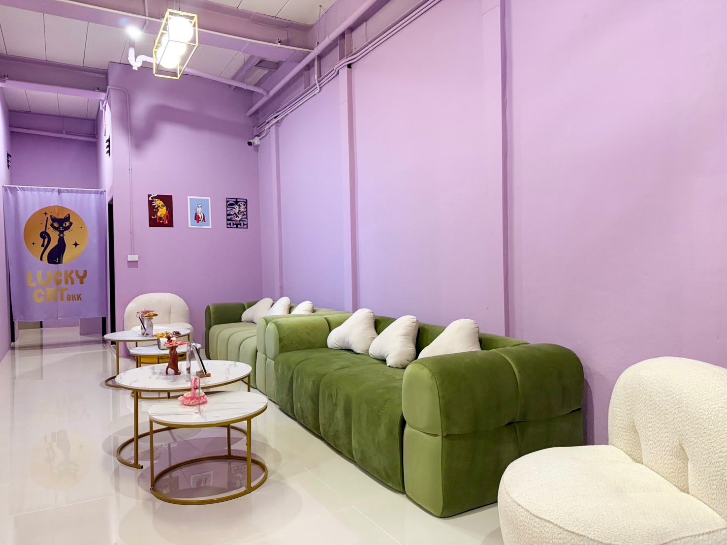 Lucky Cat BKK — Nuru & Body to Body Massage photo 2 in Bangkok