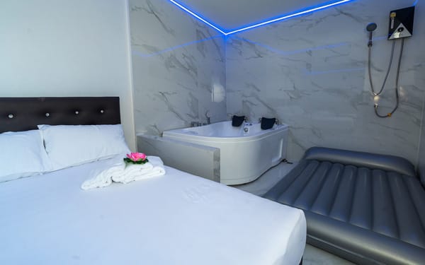Lucy Nuru Massage — Nuru & Body to Body Massage interior photo 5 in Bangkok