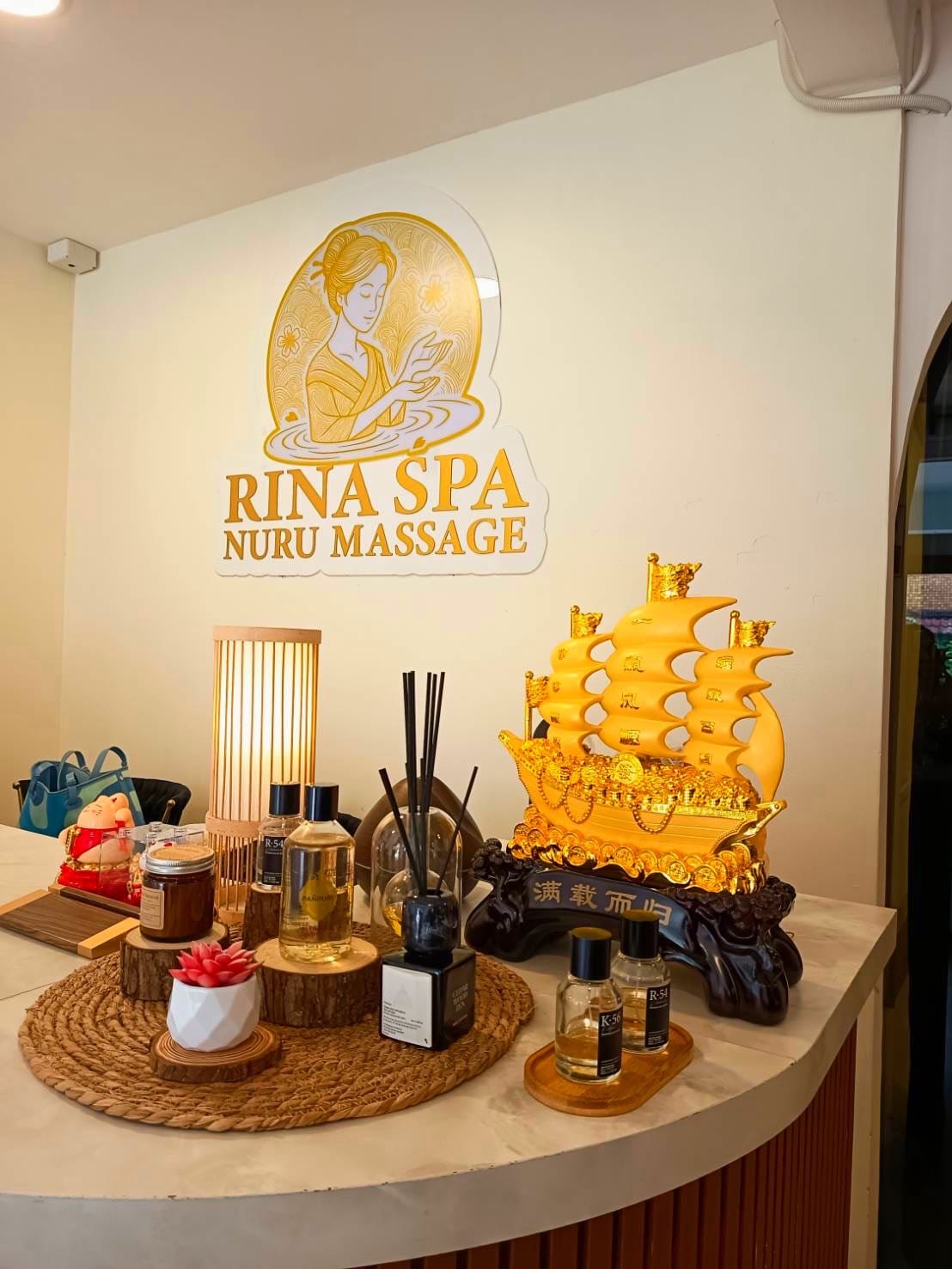 Rina Spa Nuru Massage — Nuru & Body to Body Massage interior photo 5 in Bangkok